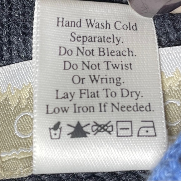 Coldwater Creek M Black multi color embroidered floral cardigan colorful button - Picture 6 of 6